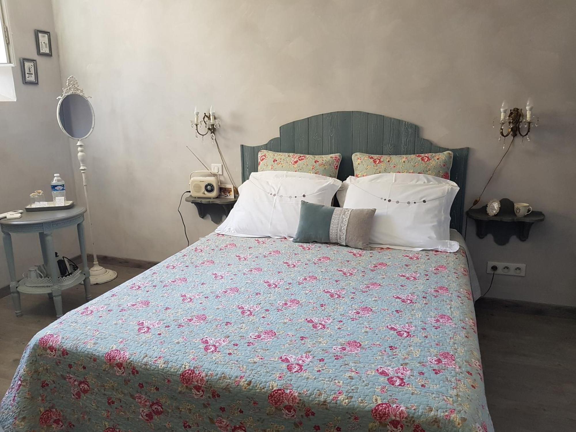 Chambres D'Hotes L'Oreliane En Provence Only Adult Chateauneuf-de-Gadagne Экстерьер фото