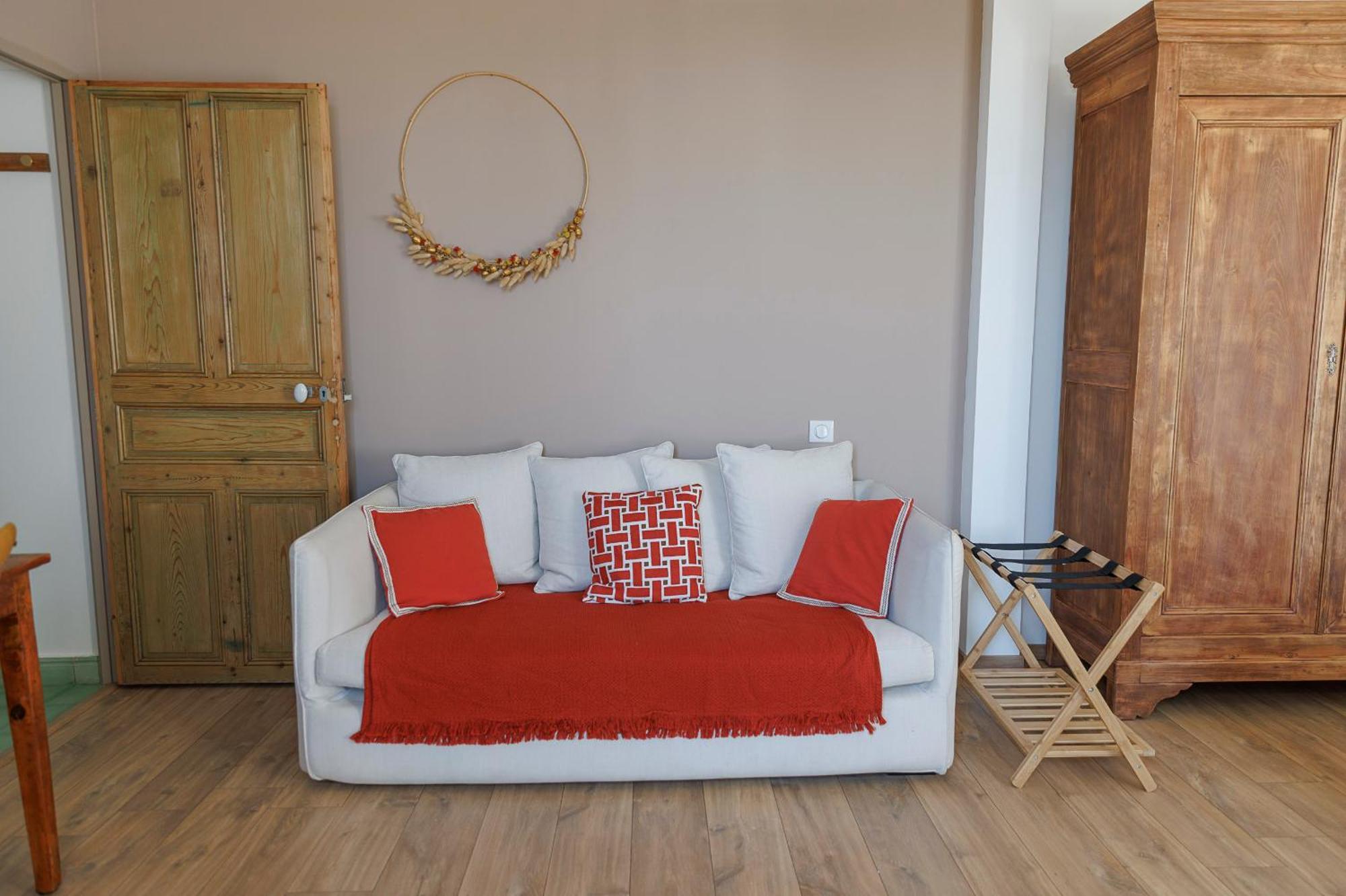 Chambres D'Hotes L'Oreliane En Provence Only Adult Chateauneuf-de-Gadagne Экстерьер фото