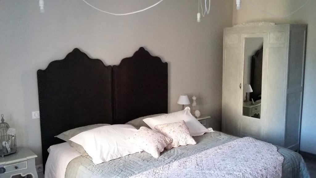 Chambres D'Hotes L'Oreliane En Provence Only Adult Chateauneuf-de-Gadagne Экстерьер фото